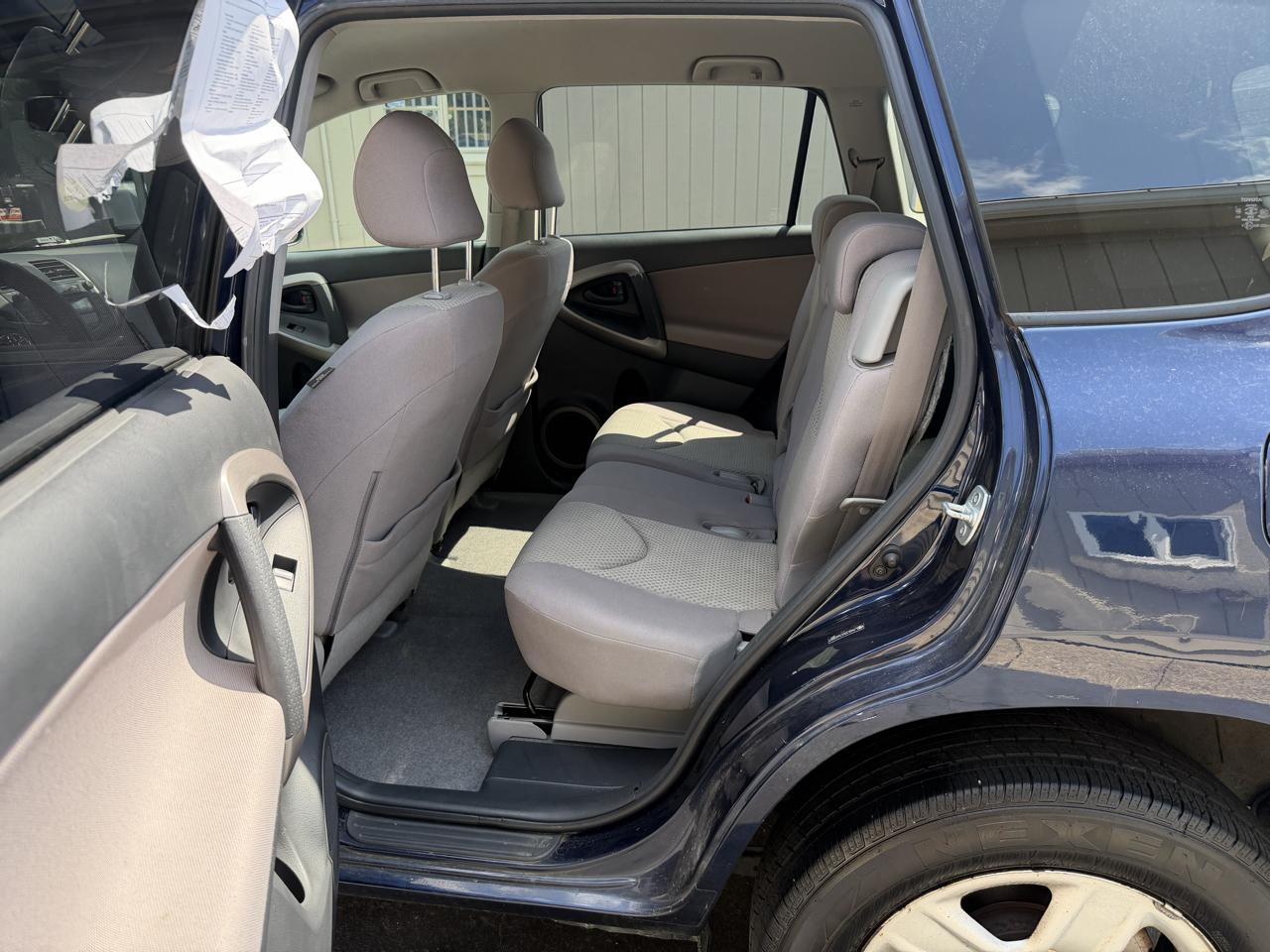 Toyota RAV4 FWD 4dr V6 (Natl) 2007
