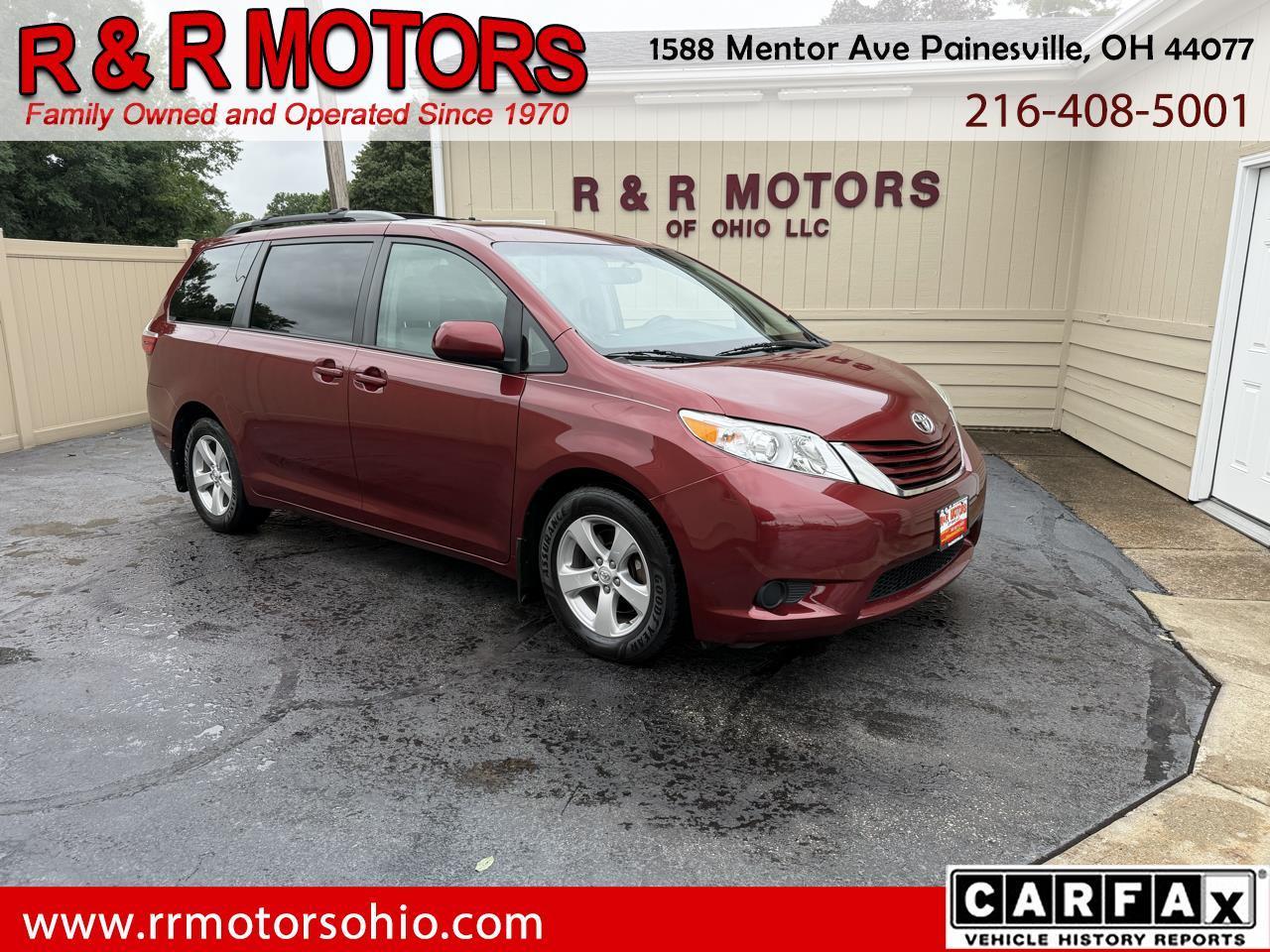 Toyota Sienna LE 8-Passenger 2017