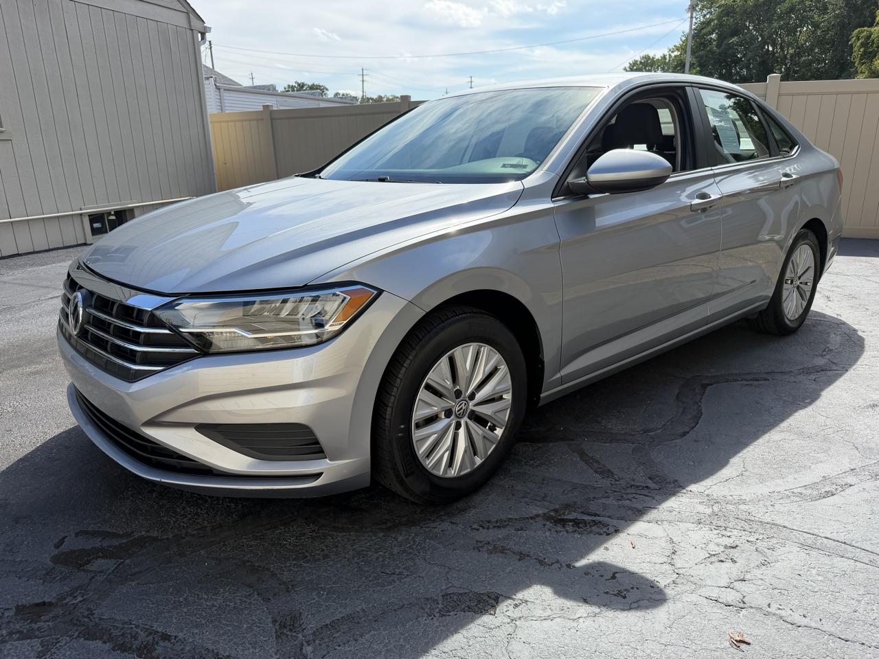 Volkswagen Jetta 1.4T S 6M 2019