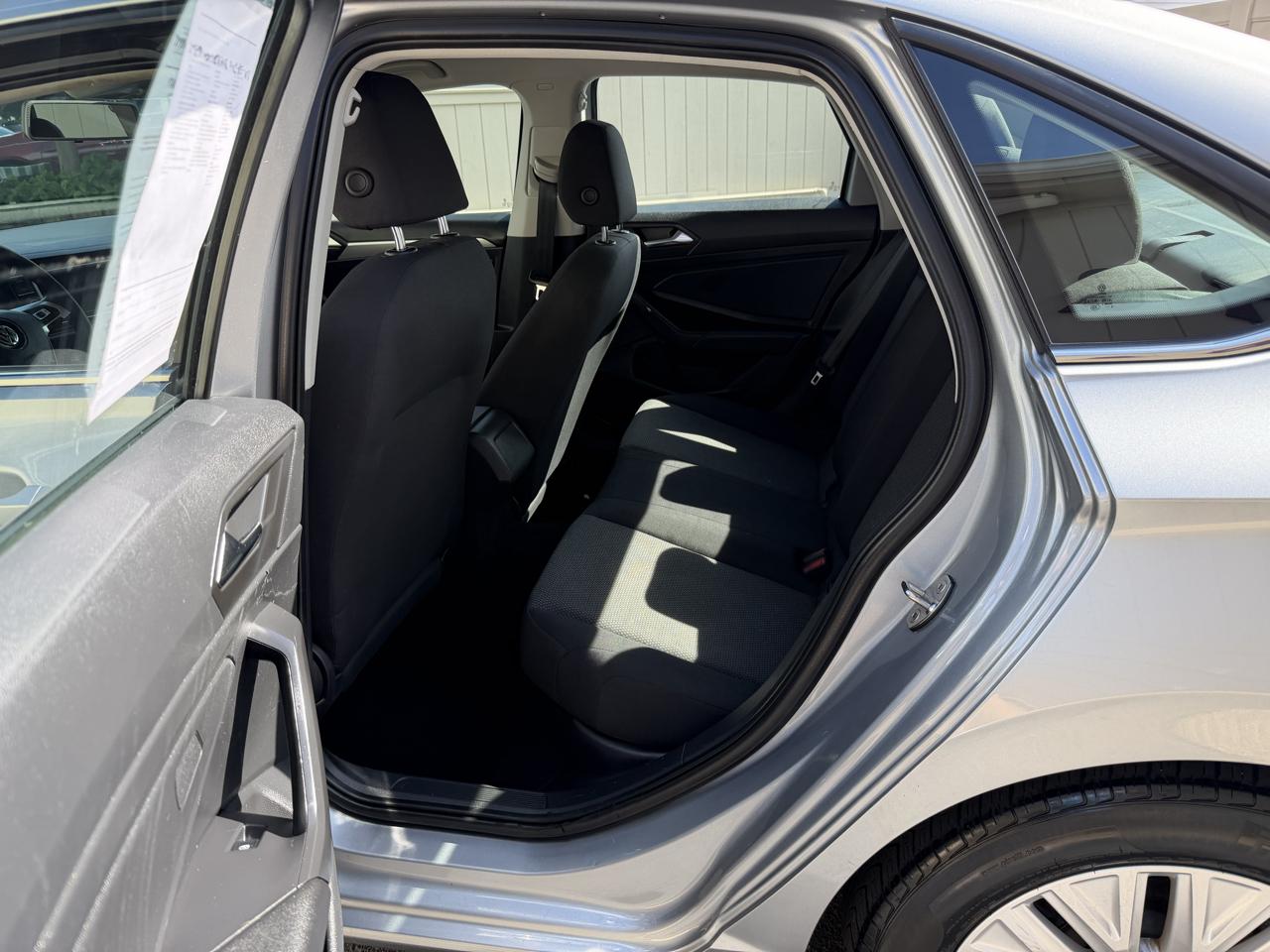 Volkswagen Jetta 1.4T S 6M 2019