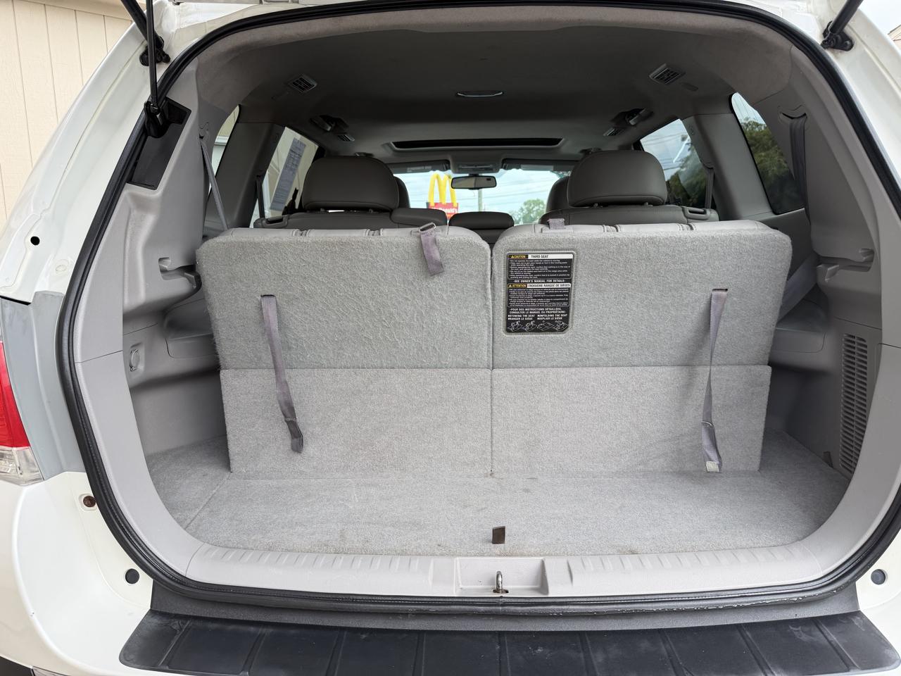 Toyota Highlander SE 4D SUV AWD 2011