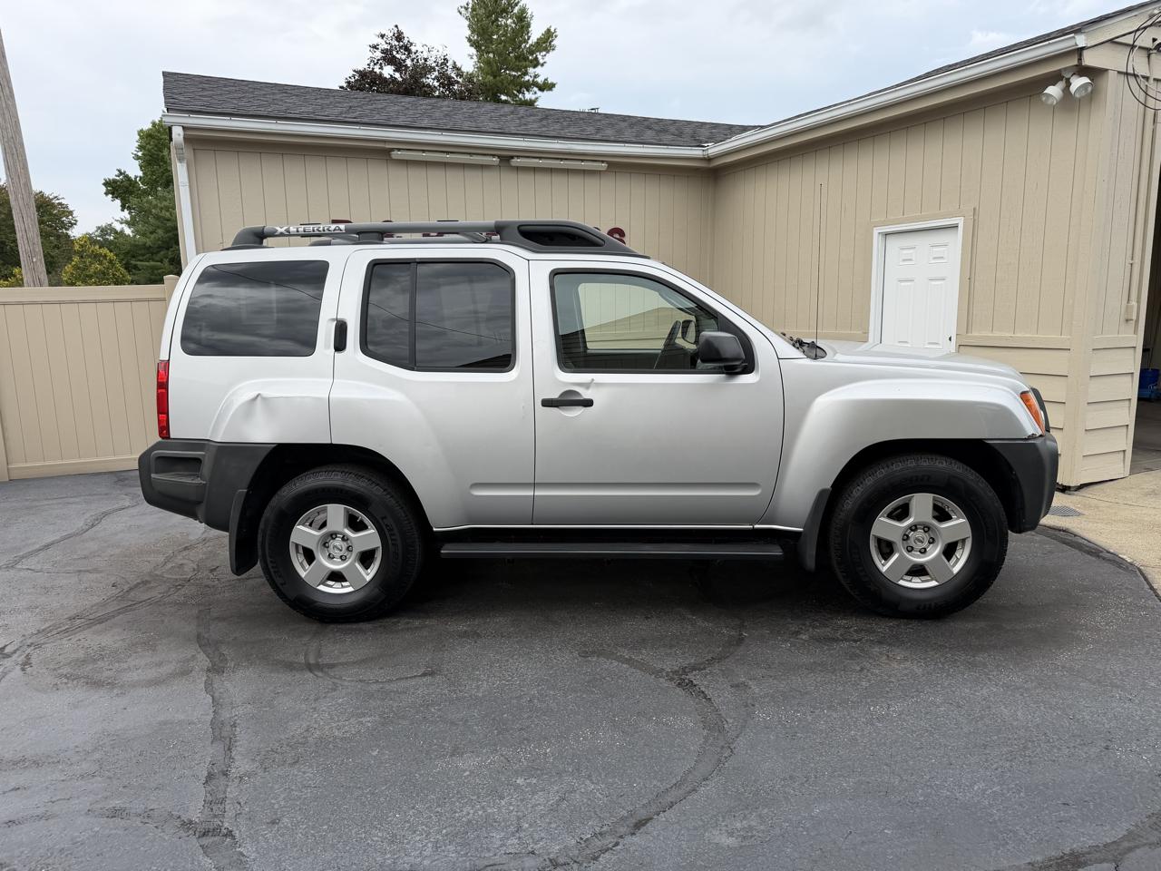 Nissan Xterra S 4D SUV 4X4 2008