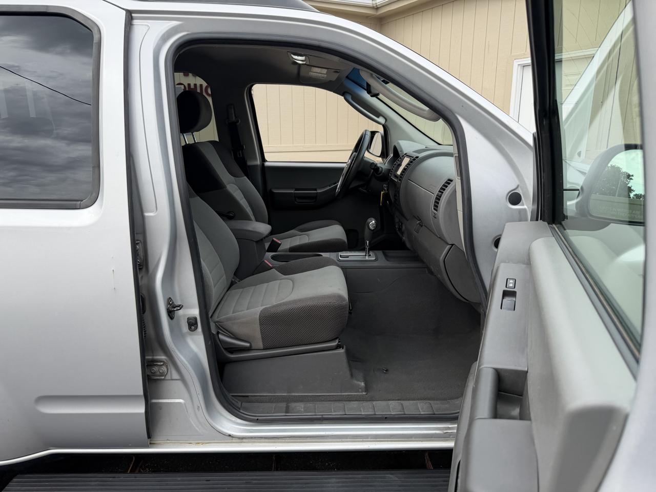 Nissan Xterra S 4D SUV 4X4 2008
