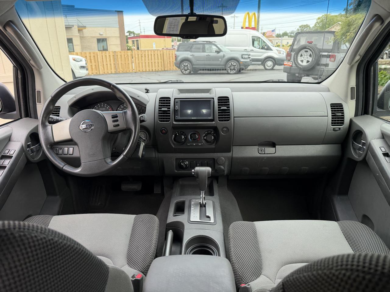 Nissan Xterra S 4D SUV 4X4 2008