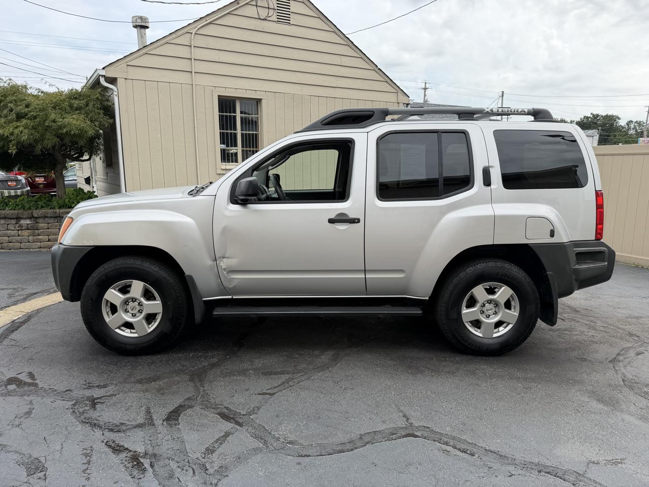 Nissan Xterra S 4D SUV 4X4 2008