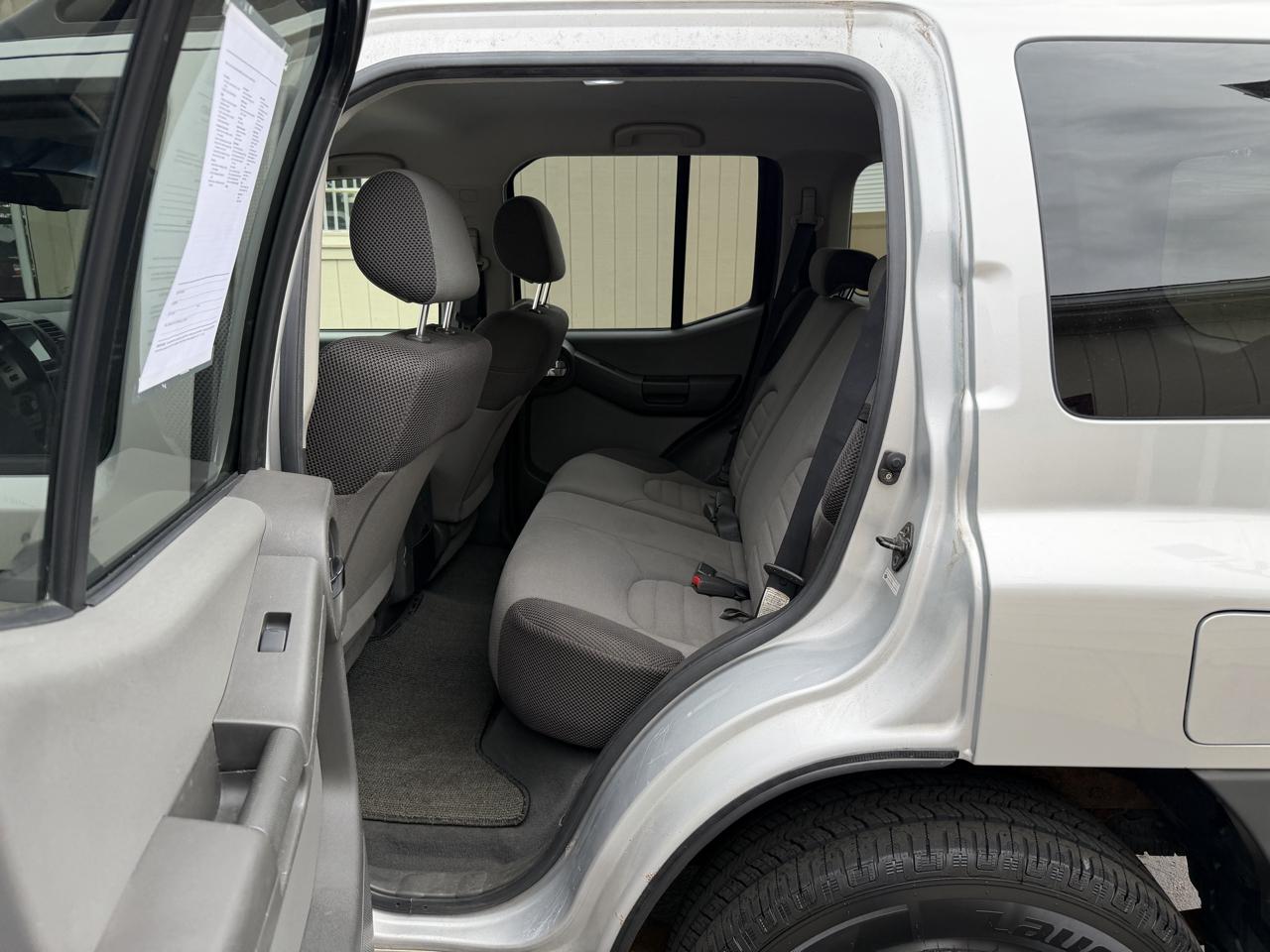 Nissan Xterra S 4D SUV 4X4 2008