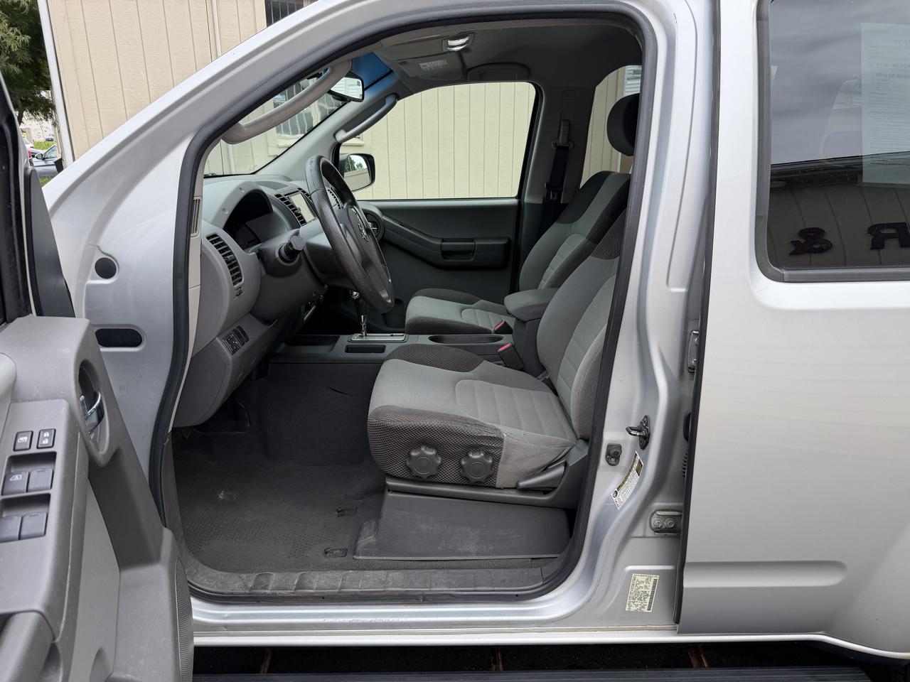 Nissan Xterra S 4D SUV 4X4 2008