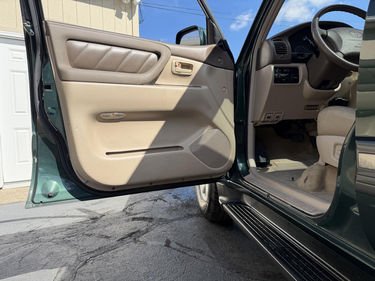 Toyota Land Cruiser 4WD 1999