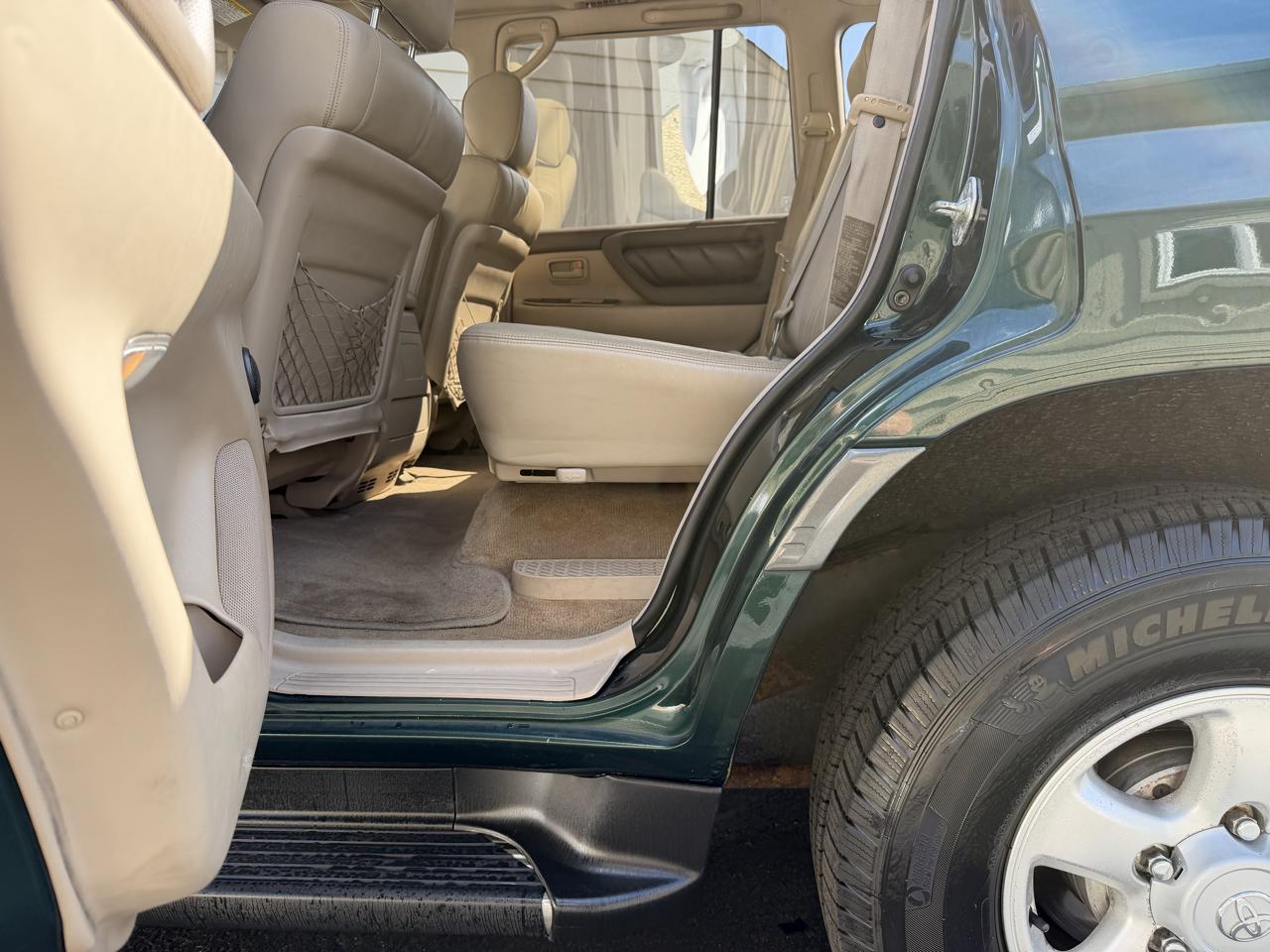 Toyota Land Cruiser 4WD 1999