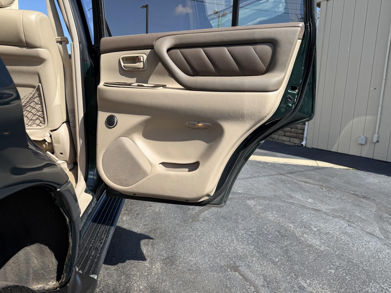 Toyota Land Cruiser 4WD 1999
