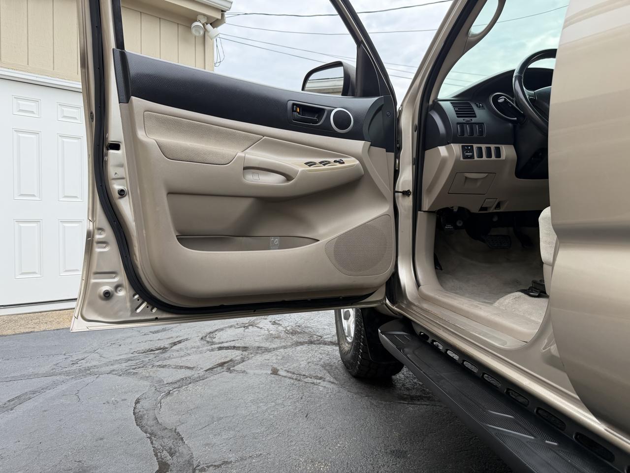 Toyota Tacoma Double Cab Long Bed V6 Auto 4WD 2006