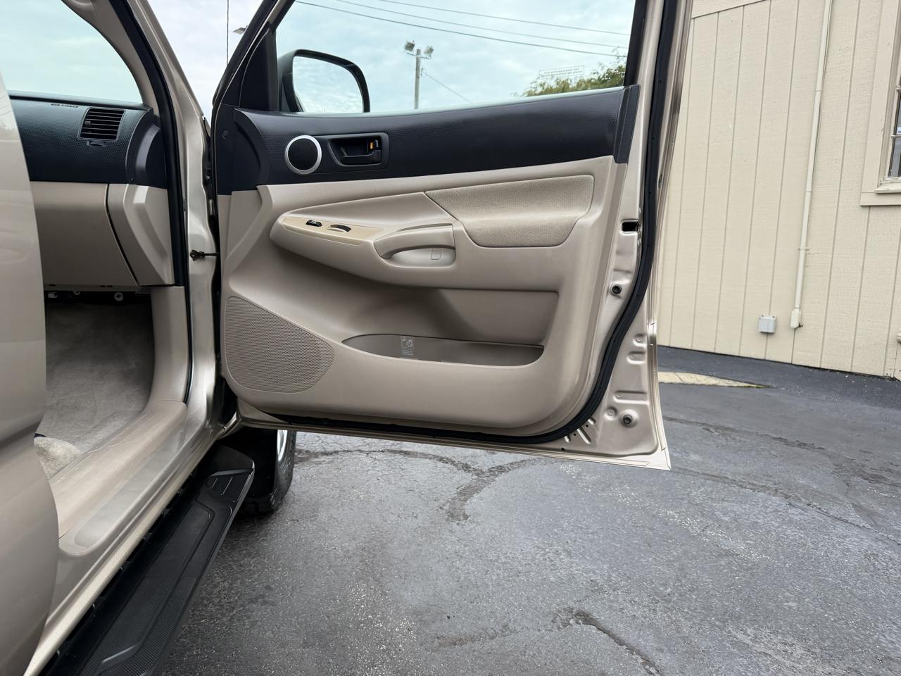 Toyota Tacoma Double Cab Long Bed V6 Auto 4WD 2006