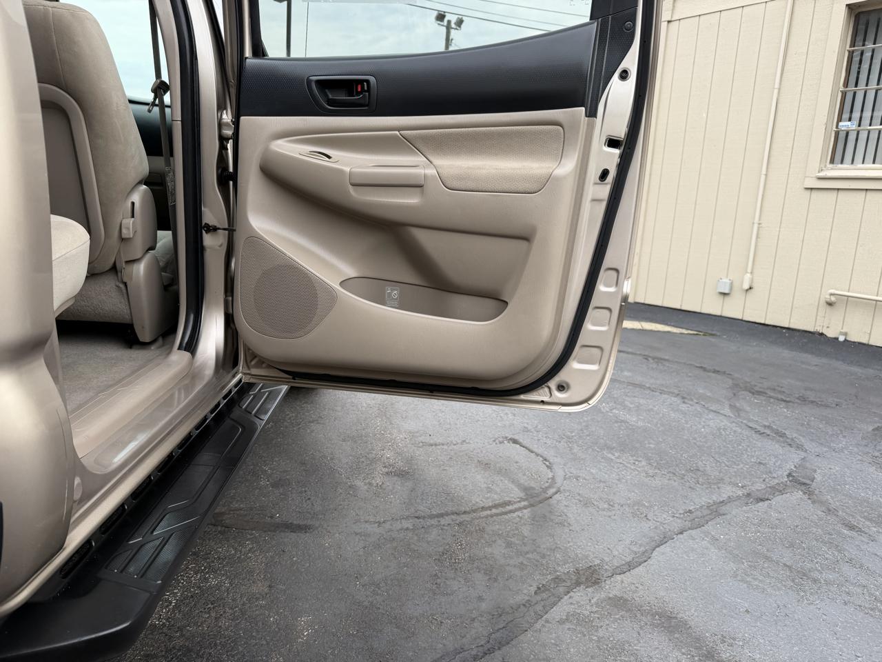 Toyota Tacoma Double Cab Long Bed V6 Auto 4WD 2006