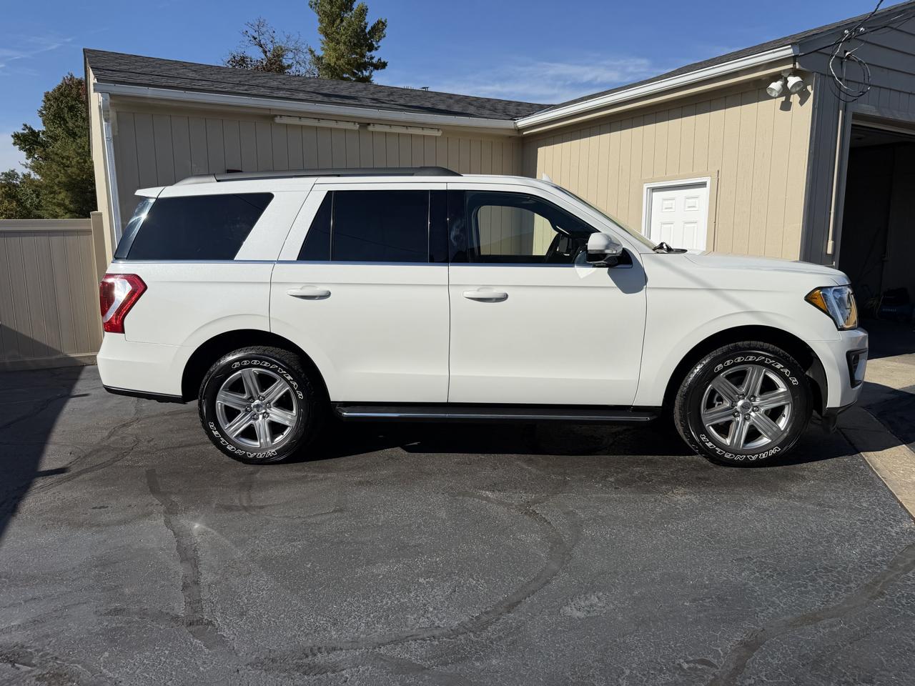 Ford Expedition XLT 4WD 2020