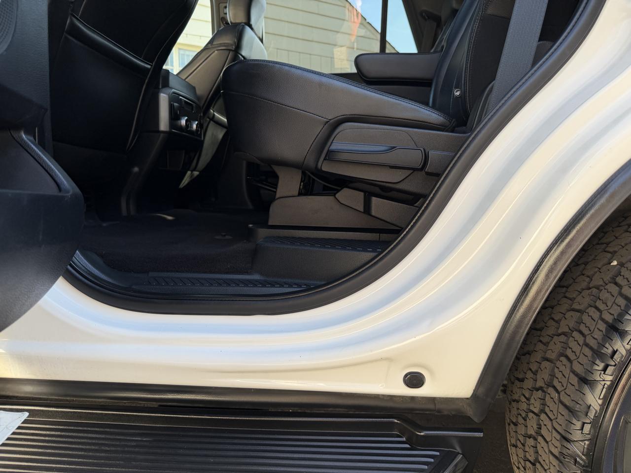 Ford Expedition XLT 4WD 2020
