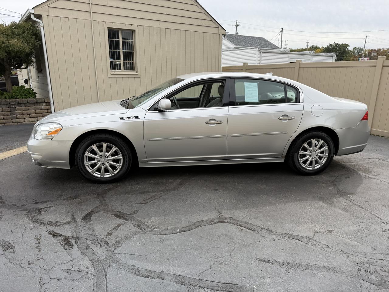 Buick Lucerne CXL 2010