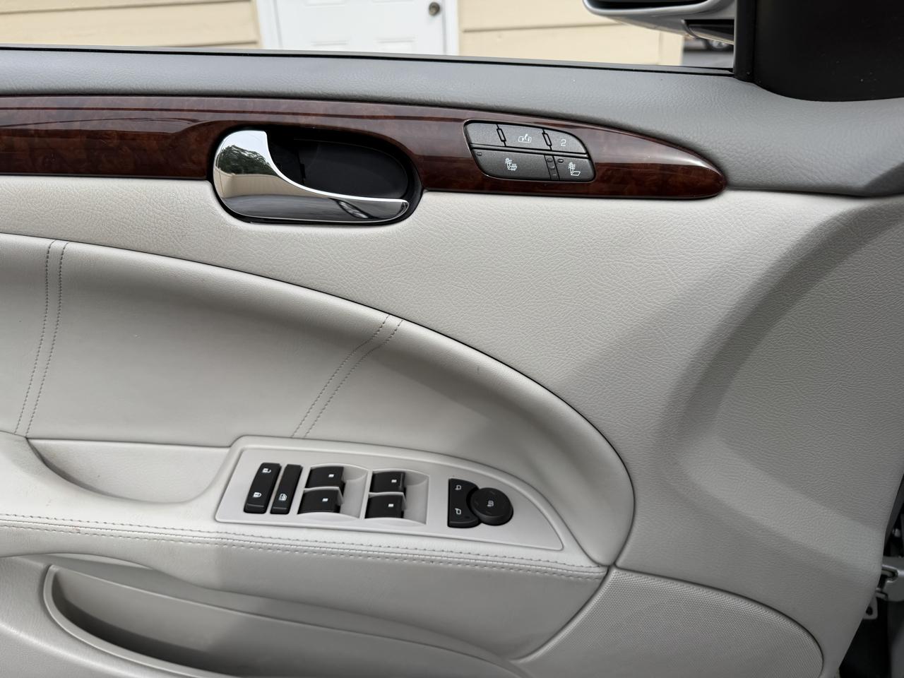 Buick Lucerne CXL 2010