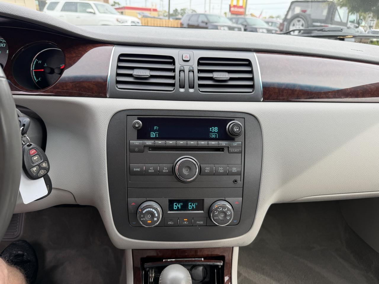 Buick Lucerne CXL 2010