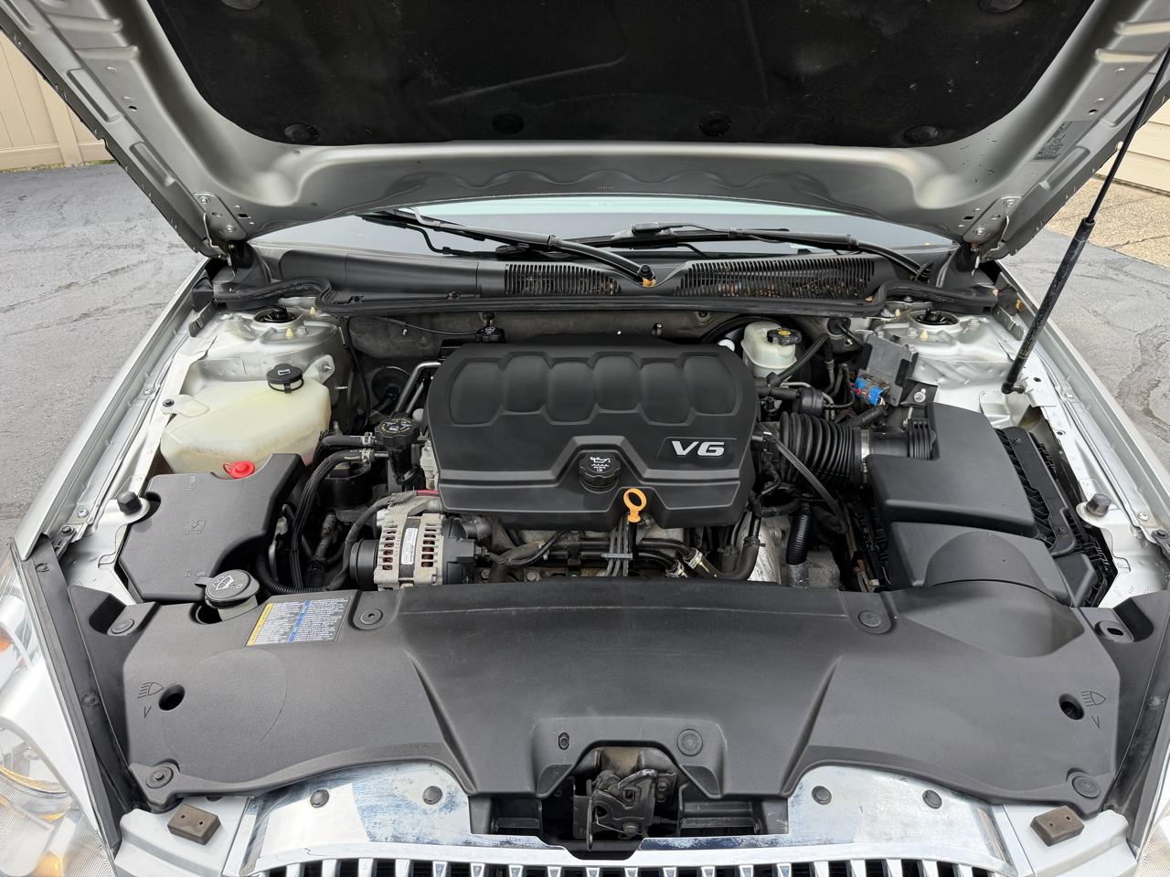 Buick Lucerne CXL 2010