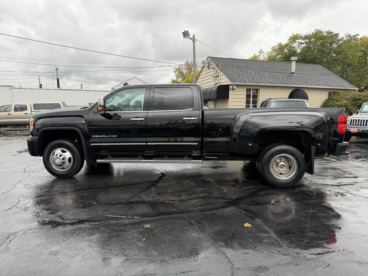 GMC Sierra 3500HD Denali Crew Cab 4WD 2016