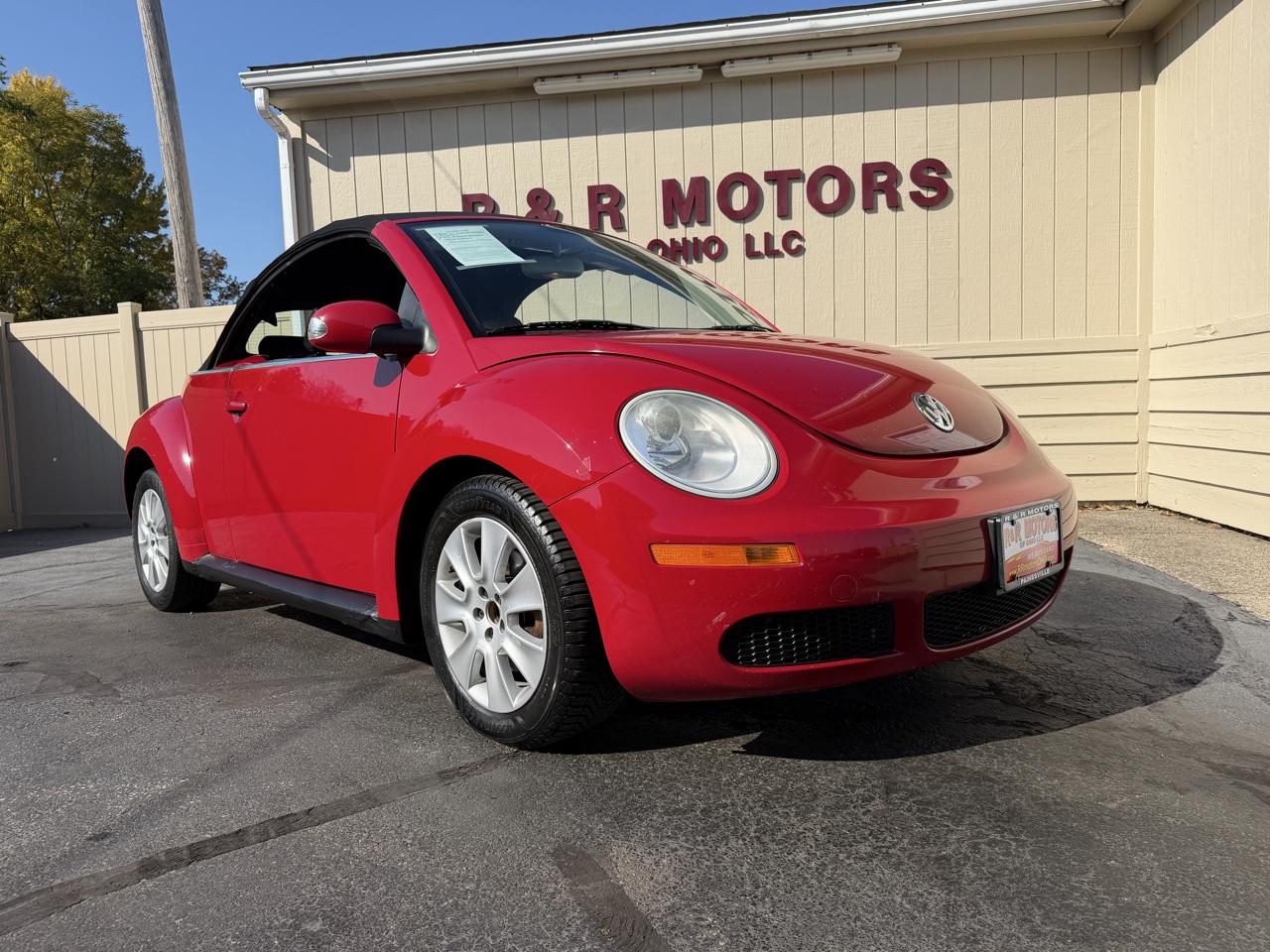 Volkswagen New Beetle 2.5L PZEV Convertible 2010