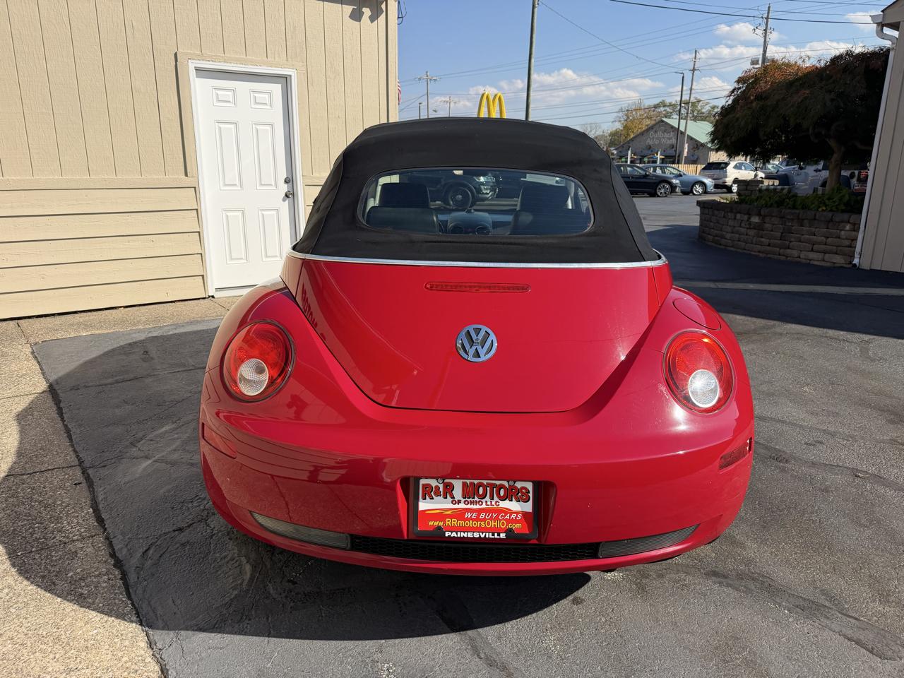 Volkswagen New Beetle 2.5L PZEV Convertible 2010