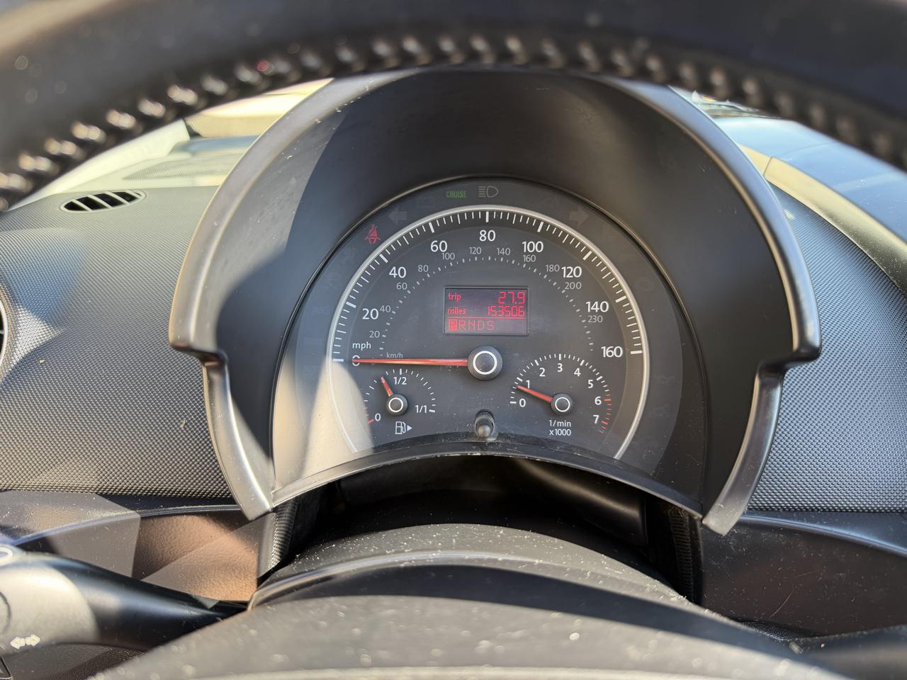 Volkswagen New Beetle 2.5L PZEV Convertible 2010