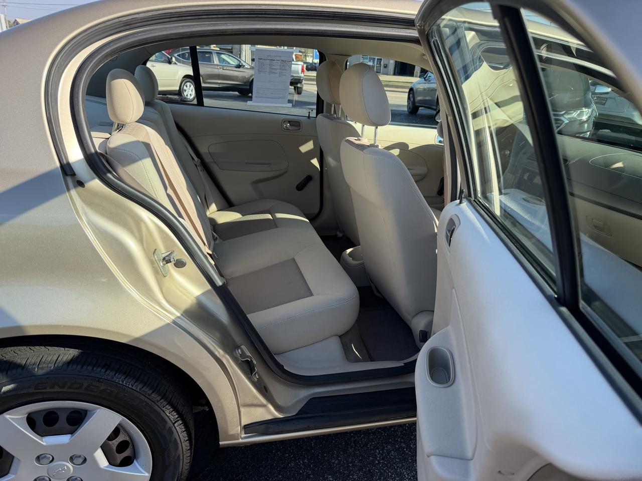 Chevrolet Cobalt Sedan 2005