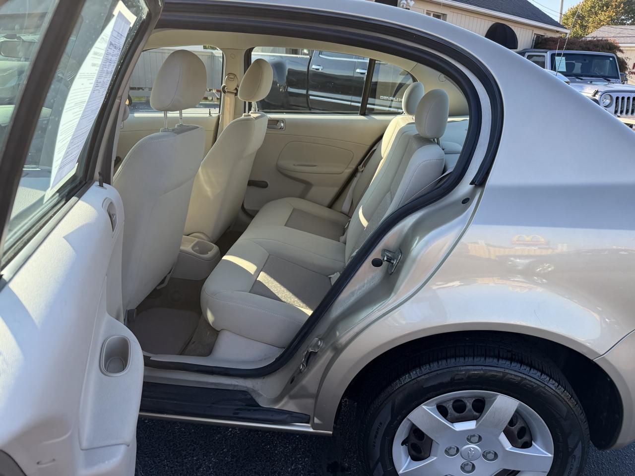 Chevrolet Cobalt Sedan 2005
