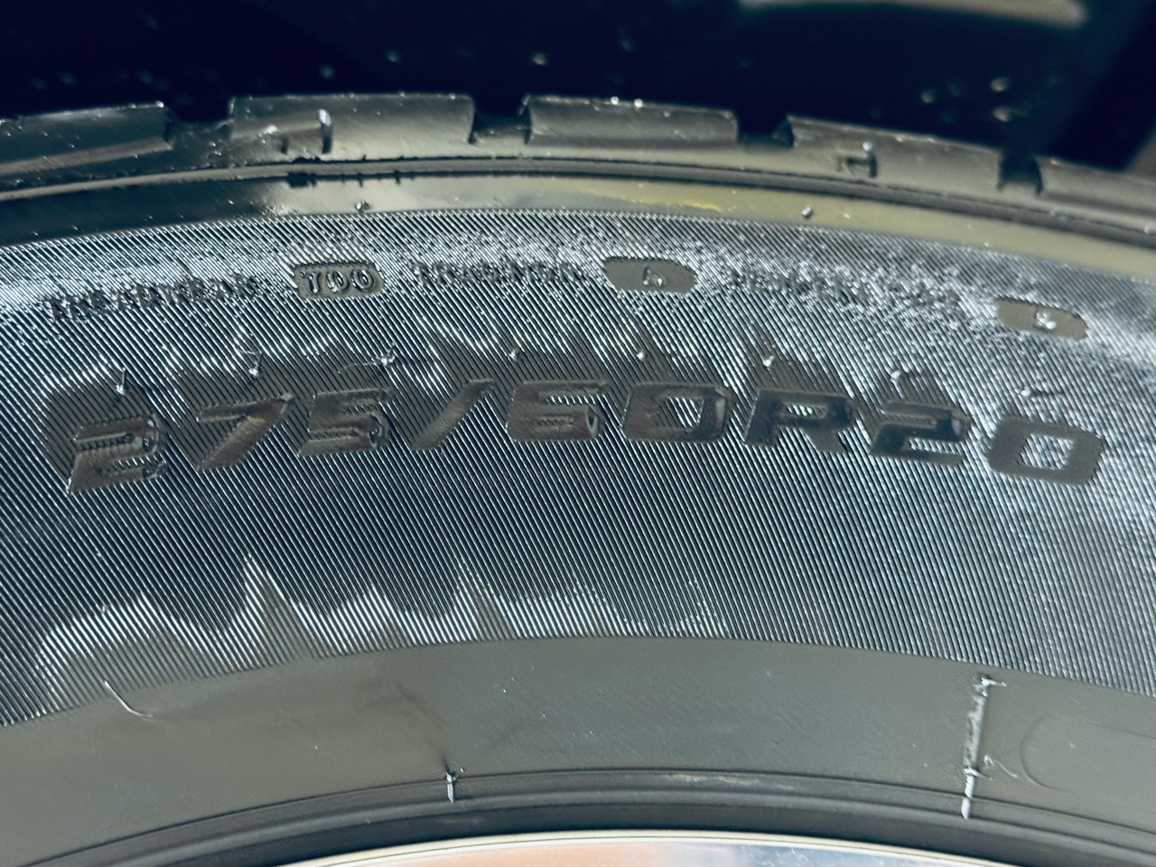 Nissan Armada 4WD 4dr Platinum 2014