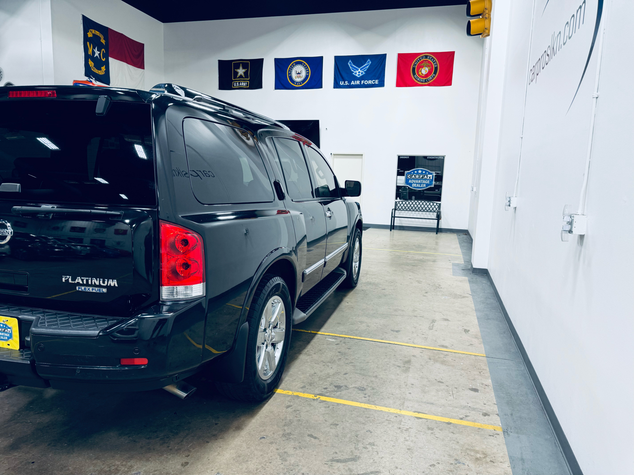 Nissan Armada 4WD 4dr Platinum 2014