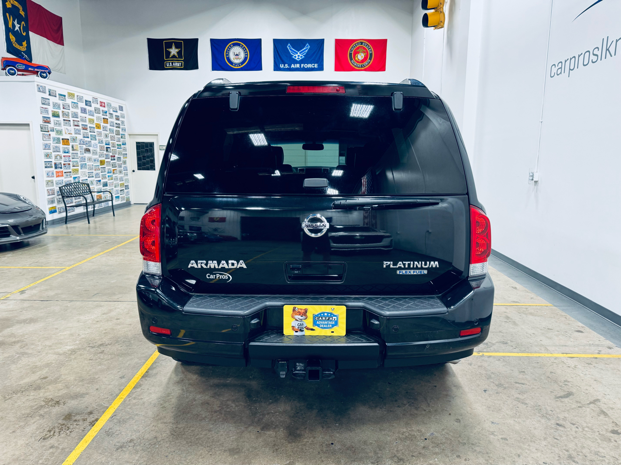 Nissan Armada 4WD 4dr Platinum 2014