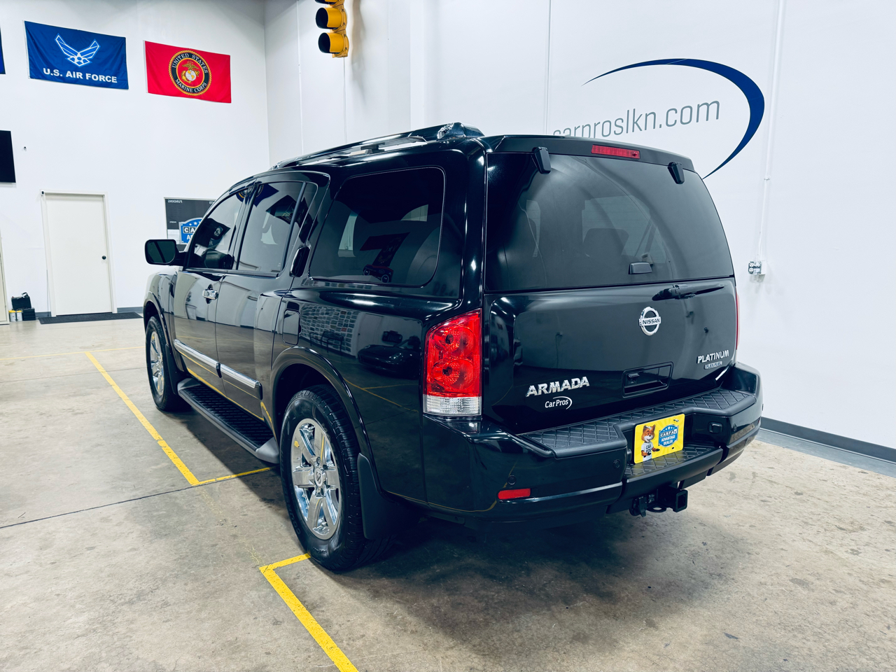 Nissan Armada 4WD 4dr Platinum 2014