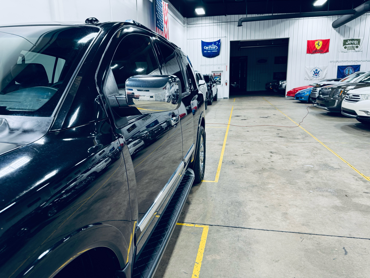 Nissan Armada 4WD 4dr Platinum 2014