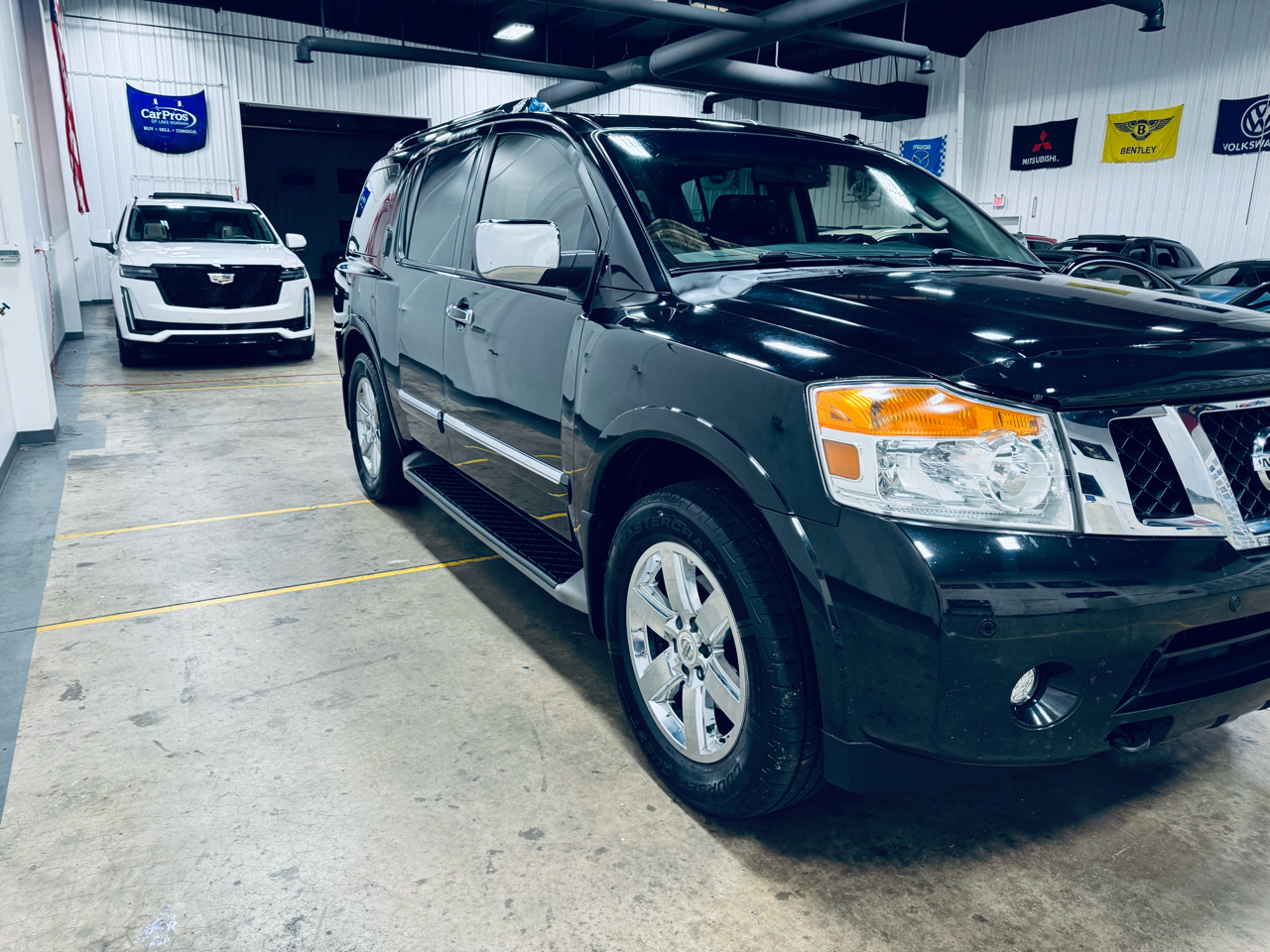 Nissan Armada 4WD 4dr Platinum 2014