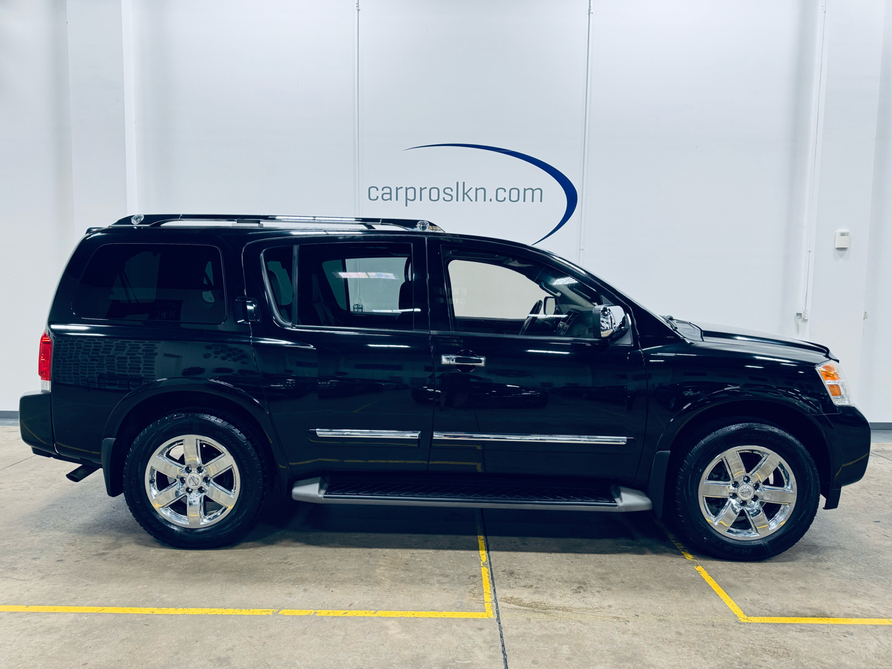 Nissan Armada 4WD 4dr Platinum 2014