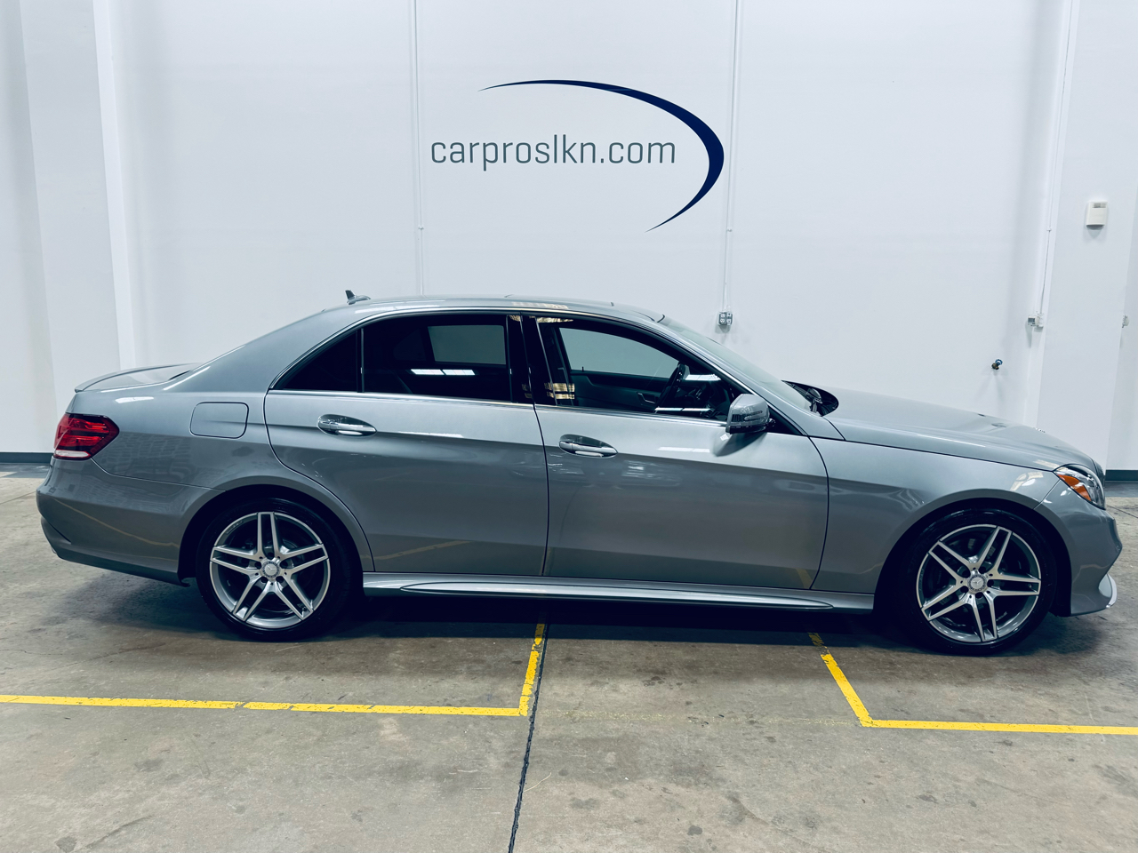 Mercedes-Benz E-Class 4dr Sdn E 350 Sport RWD 2014 Mercedes-Benz E-Class 4dr Sdn E 350 Sport RWD 2014