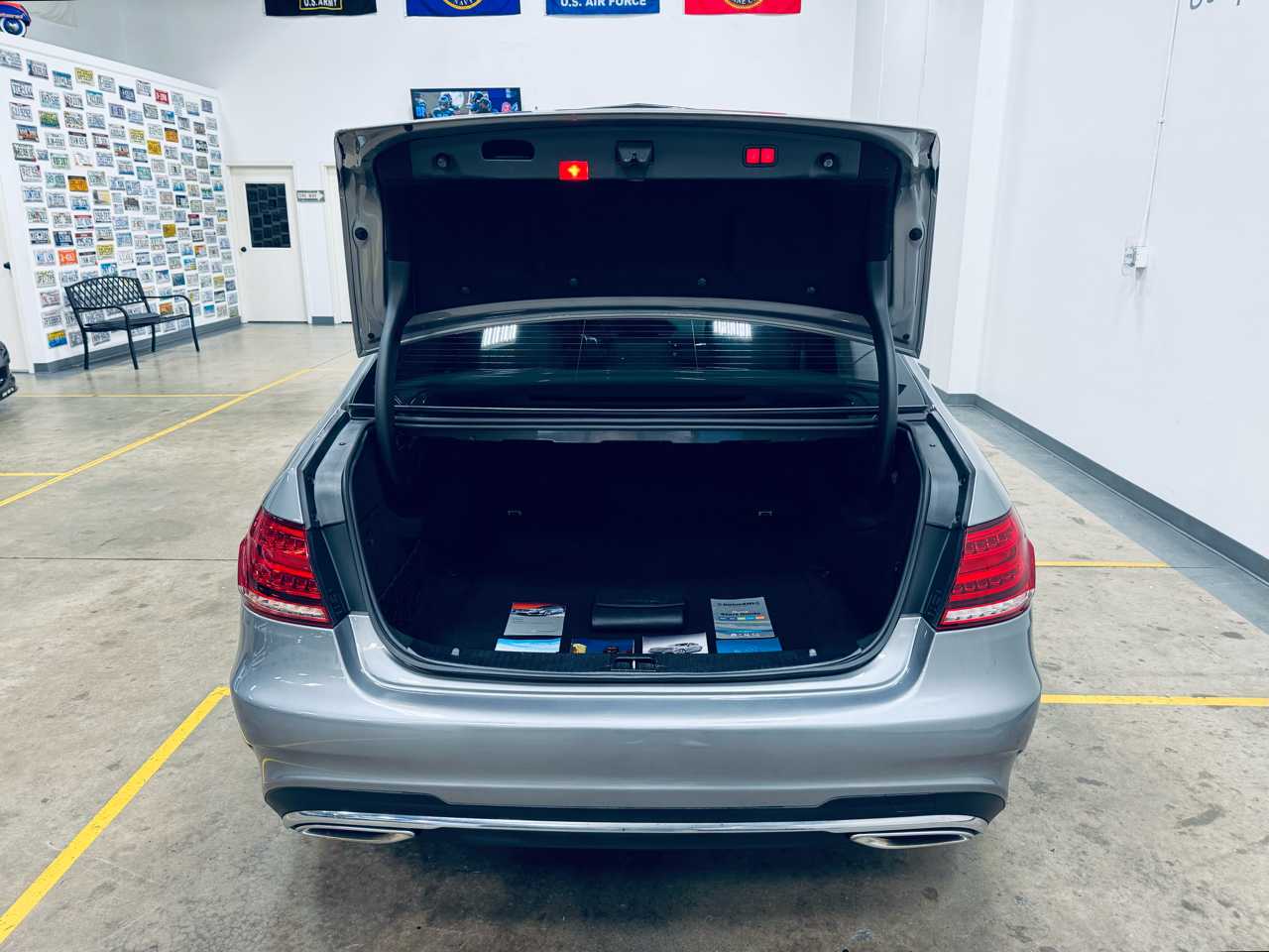 Mercedes-Benz E-Class 4dr Sdn E 350 Sport RWD 2014 Mercedes-Benz E-Class 4dr Sdn E 350 Sport RWD 2014