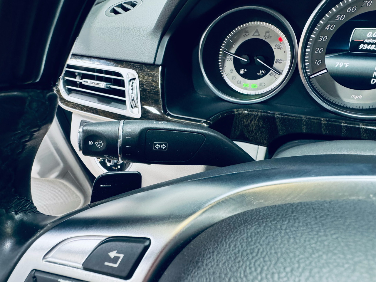 Mercedes-Benz E-Class 4dr Sdn E 350 Sport RWD 2014 Mercedes-Benz E-Class 4dr Sdn E 350 Sport RWD 2014