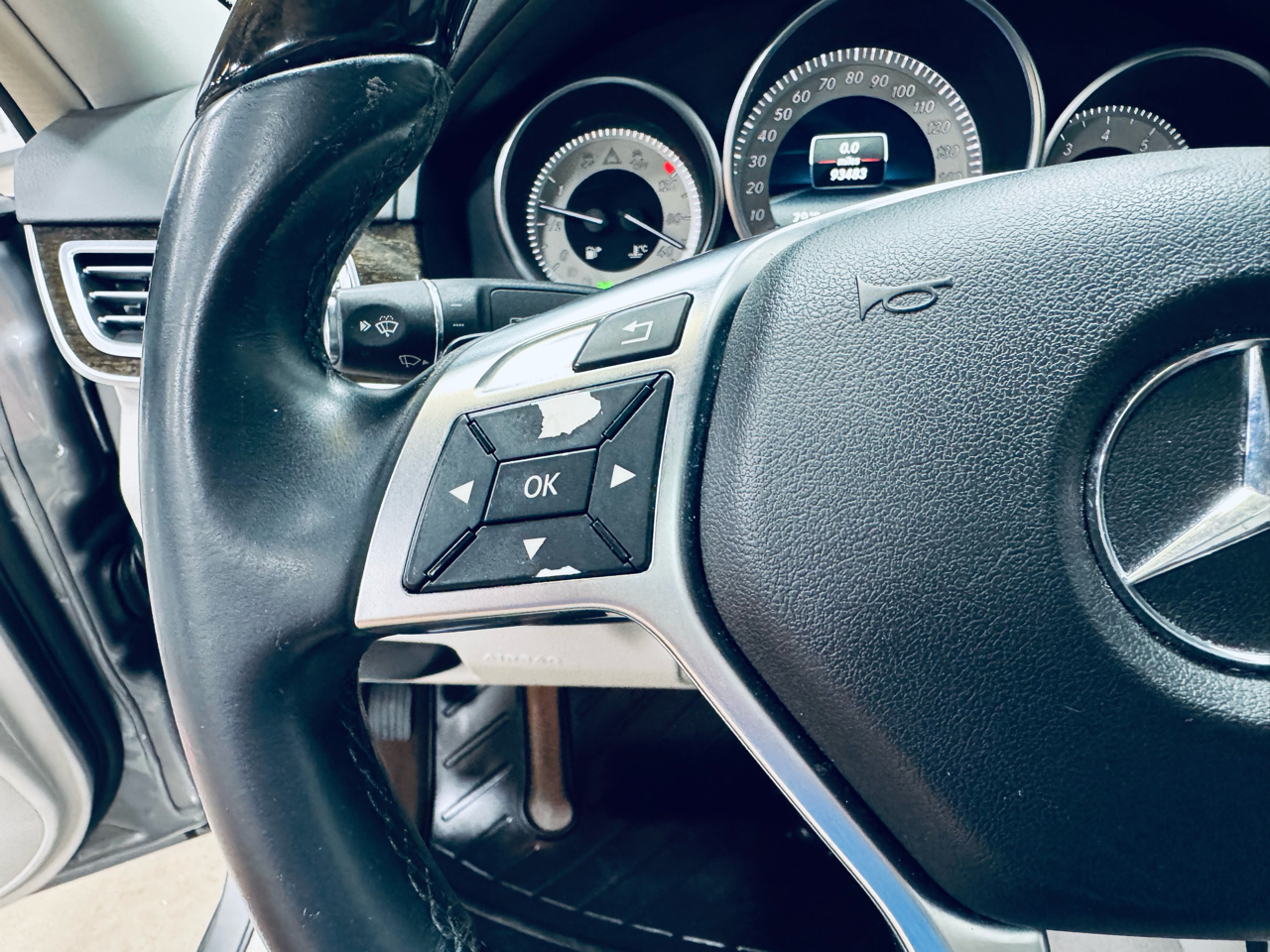 Mercedes-Benz E-Class 4dr Sdn E 350 Sport RWD 2014 Mercedes-Benz E-Class 4dr Sdn E 350 Sport RWD 2014