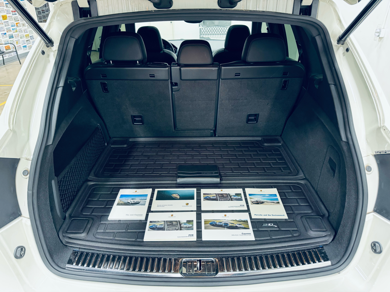 2011 Porsche Cayenne photo 45