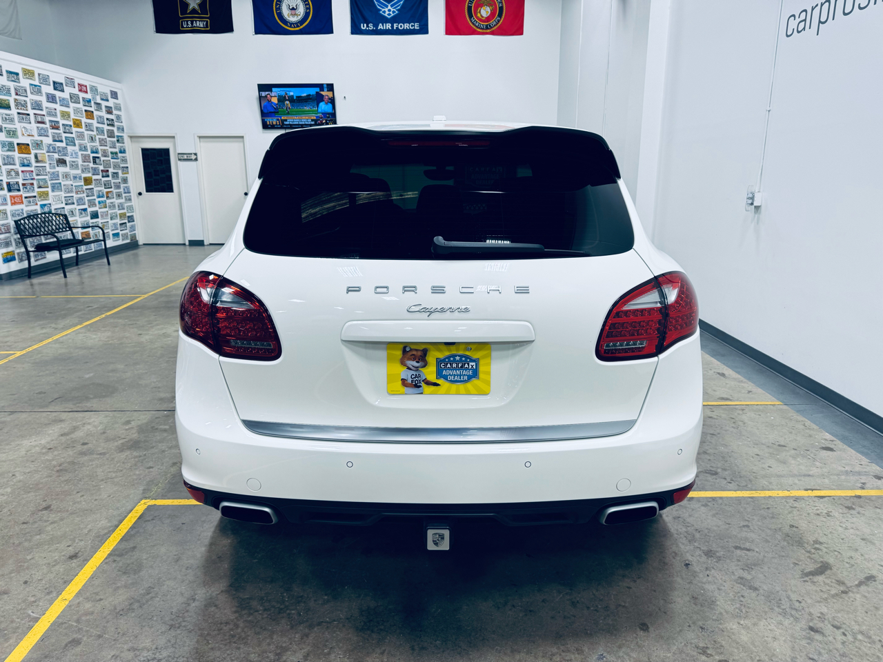 2011 Porsche Cayenne photo 4