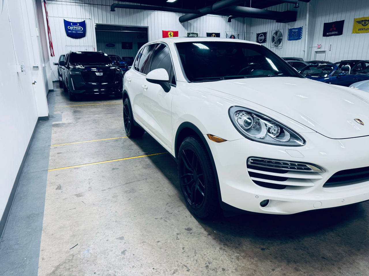 2011 Porsche Cayenne photo 14