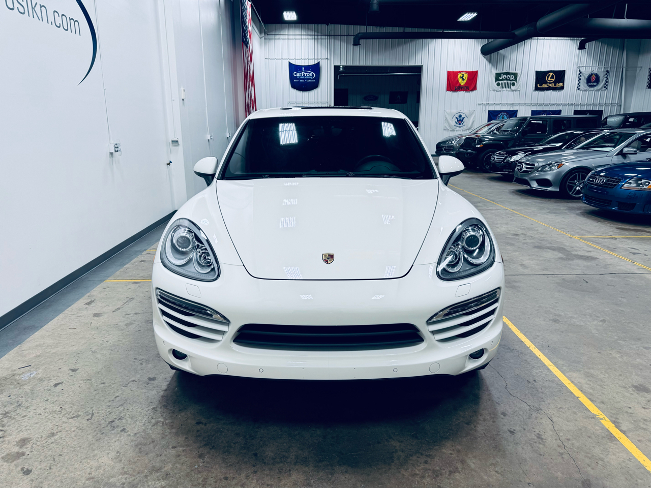 2011 Porsche Cayenne photo 13