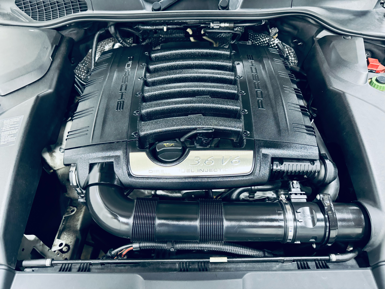 2011 Porsche Cayenne photo 47