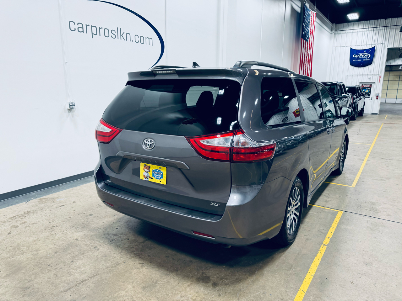 Toyota Sienna XLE Auto Access Seat FWD 7-Passenger (Natl) 2019 Toyota Sienna XLE Auto Access Seat FWD 7-Passenger (Natl) 2019