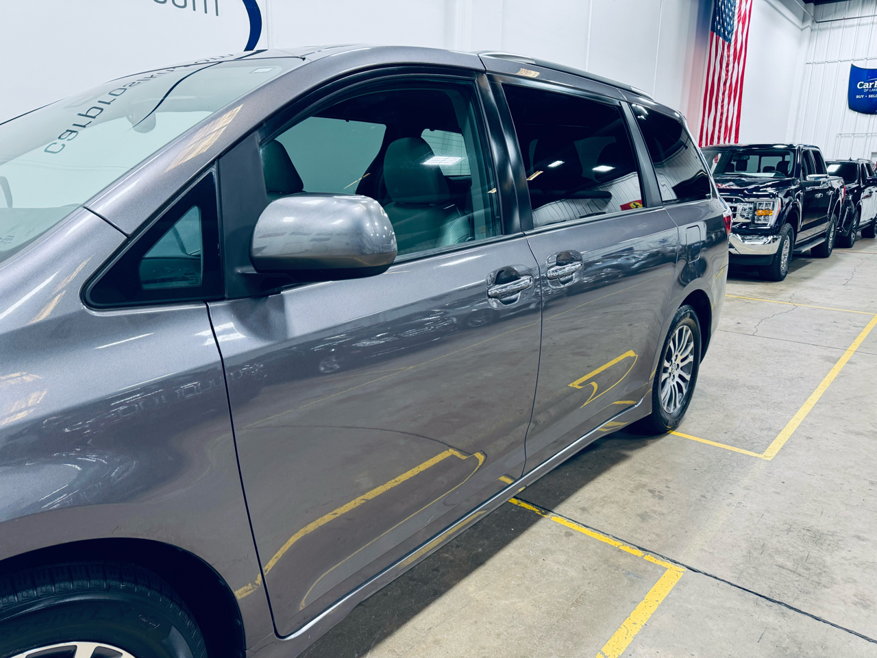 Toyota Sienna XLE Auto Access Seat FWD 7-Passenger (Natl) 2019 Toyota Sienna XLE Auto Access Seat FWD 7-Passenger (Natl) 2019