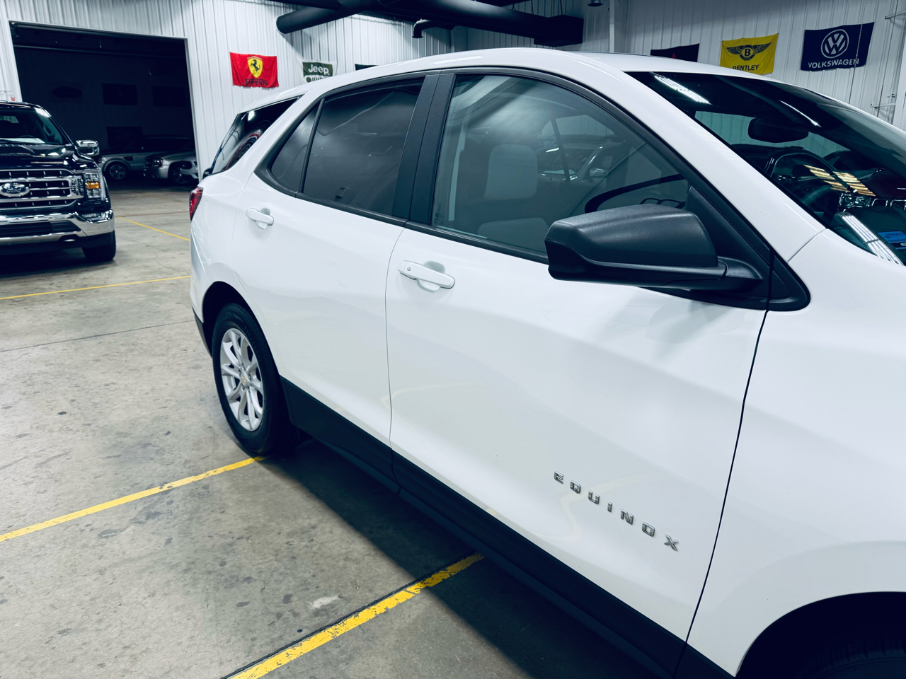 Chevrolet Equinox AWD 4dr LS w/1LS 2020 Chevrolet Equinox AWD 4dr LS w/1LS 2020