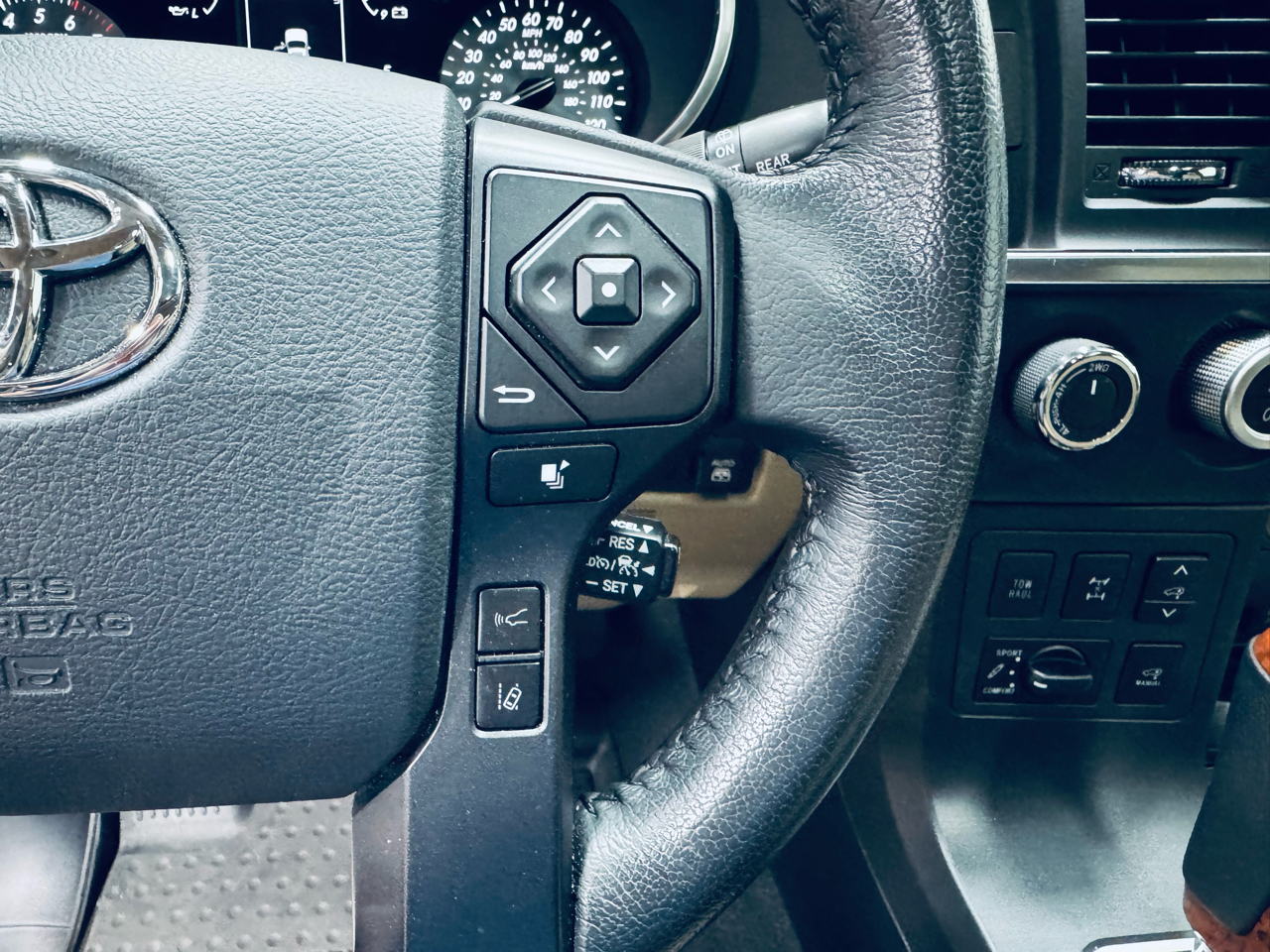 Toyota Sequoia Platinum 4WD (Natl) 2020 Toyota Sequoia Platinum 4WD (Natl) 2020