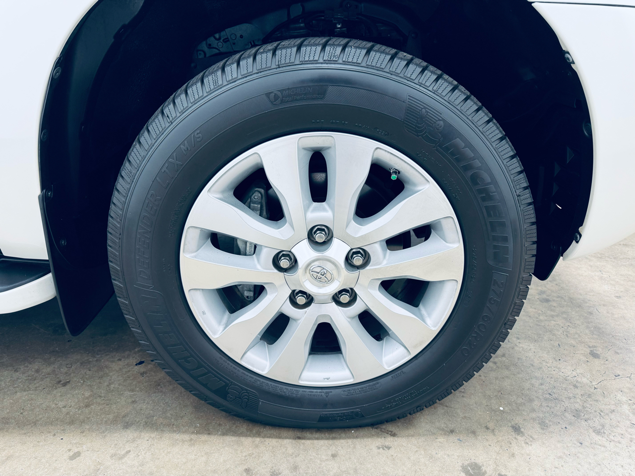 Toyota Sequoia Platinum 4WD (Natl) 2020 Toyota Sequoia Platinum 4WD (Natl) 2020